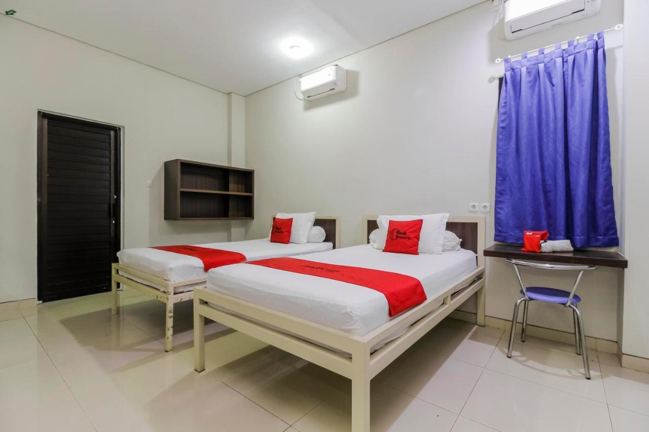 RedDoorz near Samarinda Central Plaza Zewnętrze zdjęcie