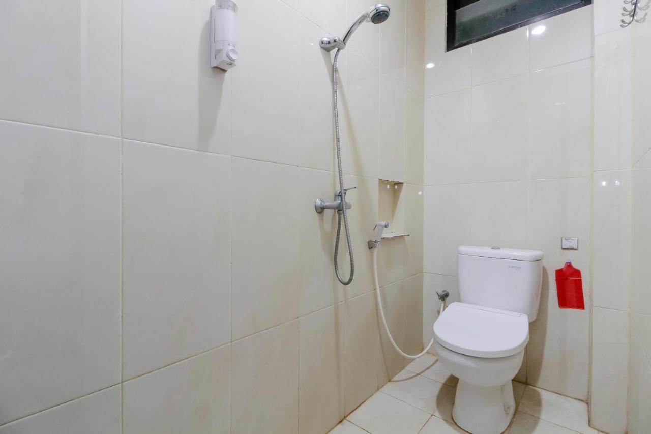 RedDoorz near Samarinda Central Plaza Zewnętrze zdjęcie